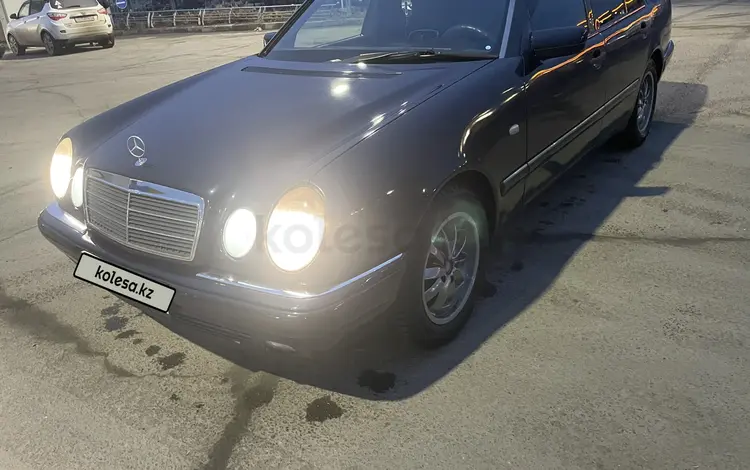 Mercedes-Benz E 230 1995 годаүшін2 300 000 тг. в Павлодар
