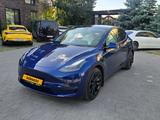 Tesla Model Y 2022 года за 13 499 000 тг. в Алматы