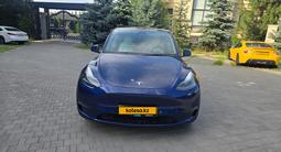 Tesla Model Y 2022 года за 13 499 000 тг. в Алматы – фото 2