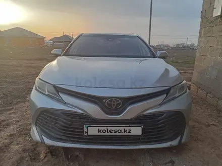 Toyota Camry 2020 года за 15 500 000 тг. в Уральск – фото 4