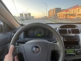 Kia Cerato 2004 года за 1 800 000 тг. в Актау – фото 2
