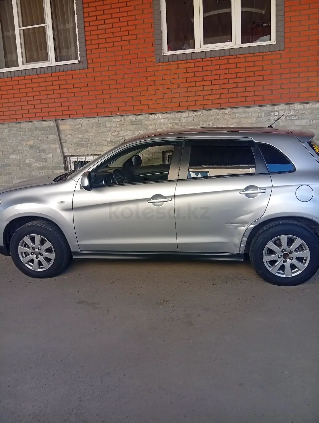 Mitsubishi ASX, 2011