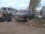Mercedes-Benz E 240 1983 года за 1 000 000 тг. в Экибастуз