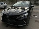 Toyota Camry 2021 года за 16 800 000 тг. в Павлодар – фото 4