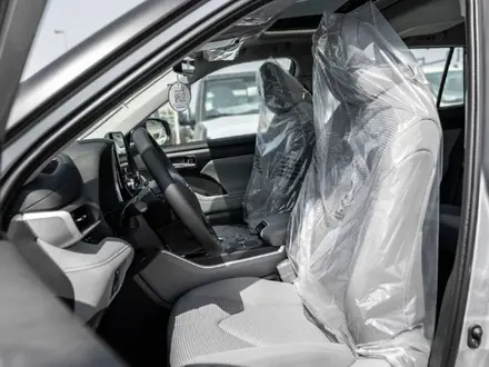 Toyota Highlander Prestige 2025 года за 23 250 000 тг. в Семей – фото 10