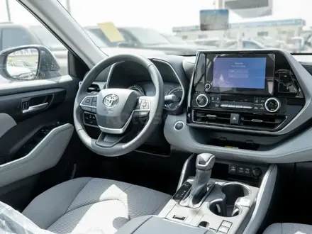 Toyota Highlander Prestige 2025 года за 23 250 000 тг. в Семей – фото 13