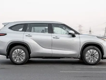 Toyota Highlander Prestige 2025 года за 23 250 000 тг. в Семей – фото 4