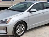 Hyundai Elantra 2020 года за 8 500 000 тг. в Астана – фото 2