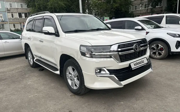 Toyota Land Cruiser 2012 года за 18 500 000 тг. в Актобе