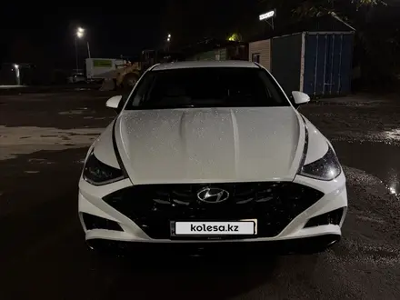 Hyundai Sonata 2022 года за 12 170 007 тг. в Алматы – фото 14