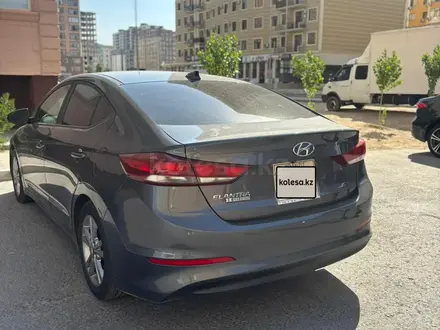 Hyundai Elantra 2016 года за 5 000 000 тг. в Актау – фото 3