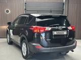 Toyota RAV4 2014 года за 9 590 000 тг. в Актобе – фото 4