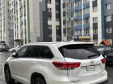 Toyota Highlander 2017 года за 17 400 000 тг. в Алматы – фото 4