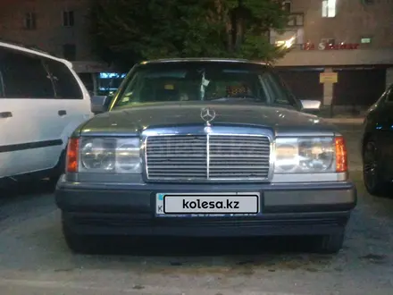 Mercedes-Benz E 230 1992 года за 2 100 000 тг. в Тараз – фото 14