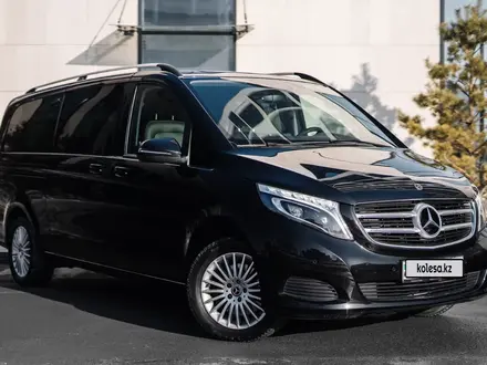 Mercedes-Benz V 250 2018 года за 31 500 000 тг. в Астана