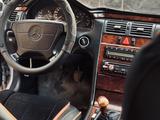 Mercedes-Benz E 200 1998 года за 3 000 000 тг. в Семей – фото 3
