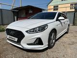 Hyundai Sonata 2017 годаүшін8 900 000 тг. в Алматы