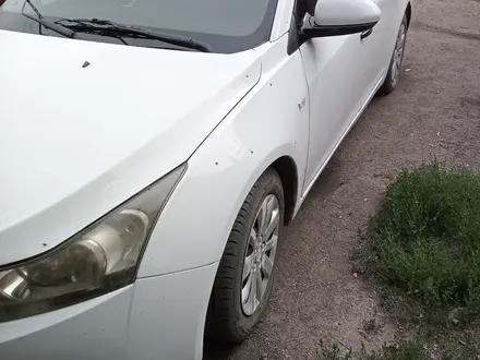 Chevrolet Cruze 2011 года за 3 200 000 тг. в Астана – фото 4