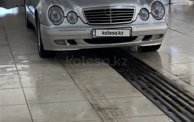 Mercedes-Benz E 320 2001 года за 4 500 000 тг. в Жанаозен