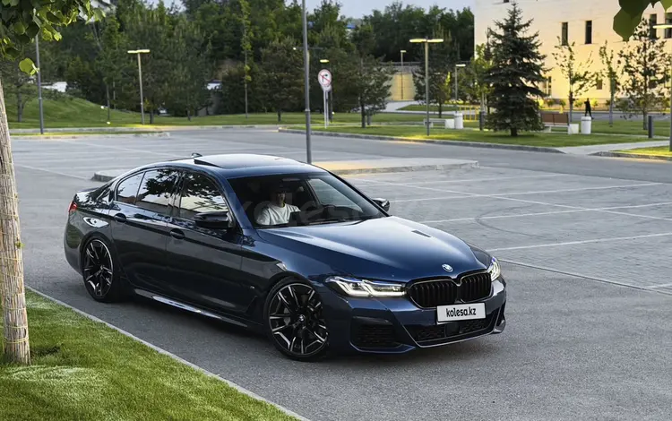 BMW 540 2022 года за 30 000 000 тг. в Алматы