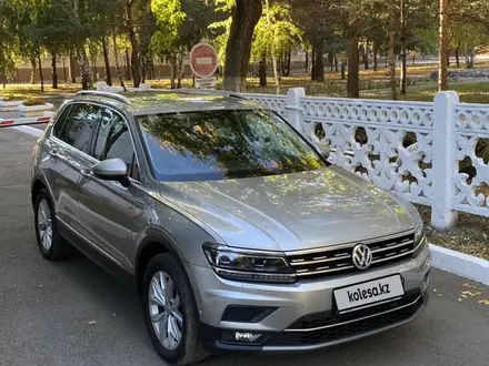 Volkswagen Tiguan 2017 года за 11 590 000 тг. в Костанай