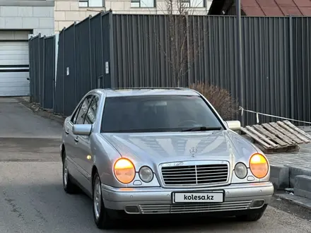 Mercedes-Benz E 280 1998 годаүшін4 500 000 тг. в Алматы – фото 13
