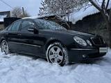 Mercedes-Benz E 320 2005 годаүшін8 500 000 тг. в Алматы – фото 2