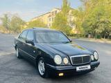 Mercedes-Benz E 230 1997 годаfor3 850 000 тг. в Тараз – фото 2