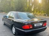 Mercedes-Benz E 230 1997 годаfor3 850 000 тг. в Тараз – фото 4