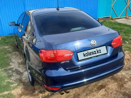 Volkswagen Jetta 2012 года за 4 300 000 тг. в Уральск – фото 3