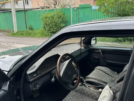 Mercedes-Benz E 220 1995 года за 1 750 000 тг. в Алматы – фото 7