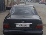 Mercedes-Benz E 220 1994 года за 2 250 000 тг. в Кызылорда – фото 4