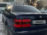 Volkswagen Passat 1995 годаfor1 500 000 тг. в Астана – фото 4