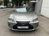 Lexus ES 250 2021 года за 24 000 000 тг. в Алматы – фото 2