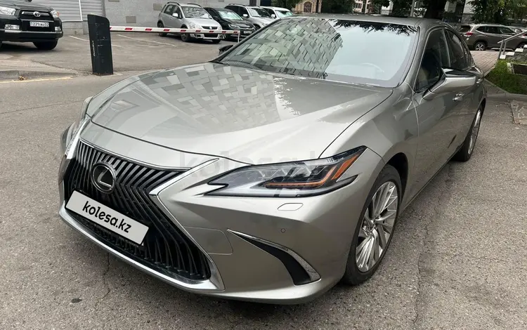 Lexus ES 250 2021 года за 24 000 000 тг. в Алматы