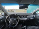 Hyundai Solaris 2018 годаfor4 900 000 тг. в Атырау – фото 5