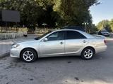 Toyota Camry 2004 года за 4 400 000 тг. в Тараз – фото 3