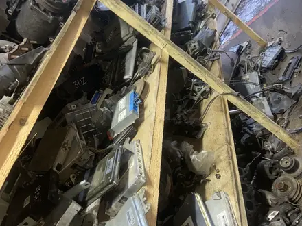 Эбу компьютер двигателя за 40 000 тг. в Алматы – фото 2