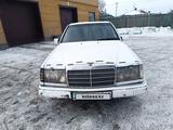 Mercedes-Benz E 200 1993 года за 1 300 000 тг. в Семей – фото 3