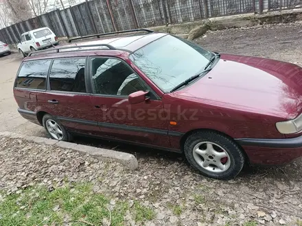 Volkswagen Passat 1994 года за 2 200 000 тг. в Алматы – фото 2