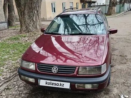 Volkswagen Passat 1994 года за 2 200 000 тг. в Алматы – фото 4
