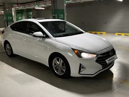 Hyundai Elantra 2019 года за 8 300 000 тг. в Астана – фото 2