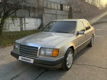 Mercedes-Benz E 260 1992 года за 2 000 000 тг. в Алматы