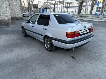 Volkswagen Vento 1994 года за 2 200 000 тг. в Тараз – фото 22