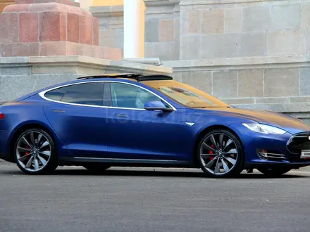 Tesla Model S 2015 года за 21 900 000 тг. в Алматы – фото 15