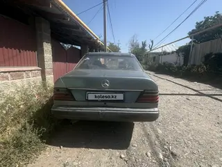 Mercedes-Benz 190, 1989