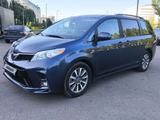 Toyota Sienna 2020 года за 17 900 000 тг. в Астана