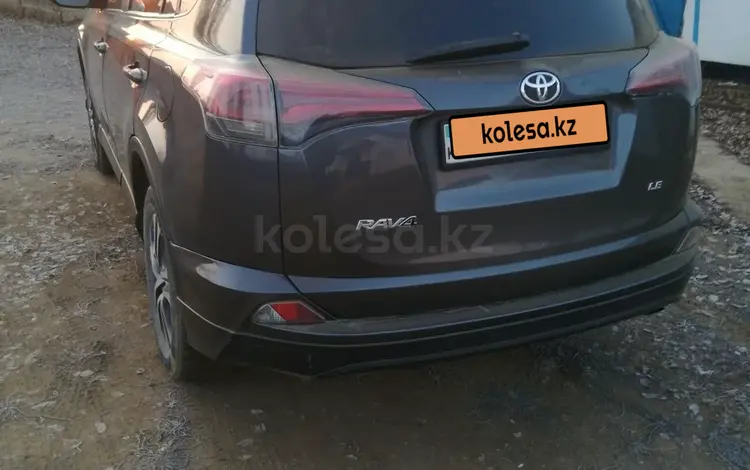 Toyota RAV4 2016 годаfor10 500 000 тг. в Актобе