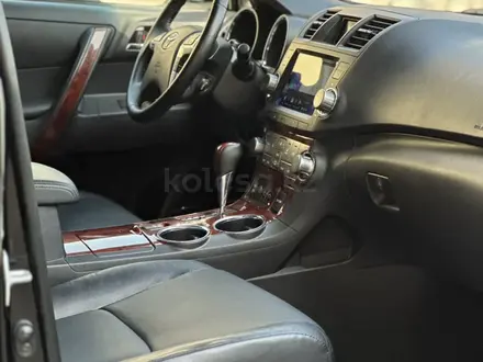 Toyota Highlander 2011 года за 14 500 000 тг. в Алматы – фото 23