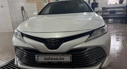 Toyota Camry 2020 года за 14 500 000 тг. в Павлодар – фото 2